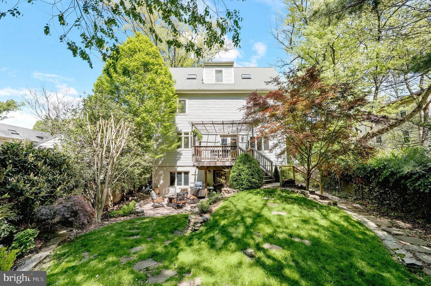 130 Grant Avenue photo 51