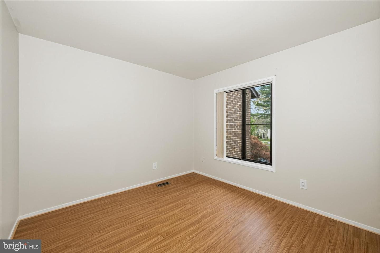 9700 Shadow Oak Drive photo 38