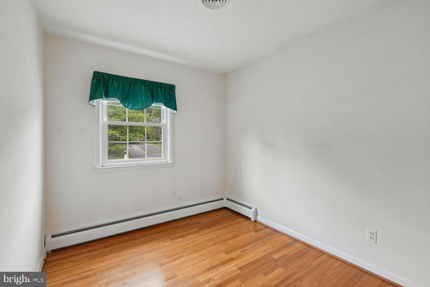 205 Tulip Drive photo 24