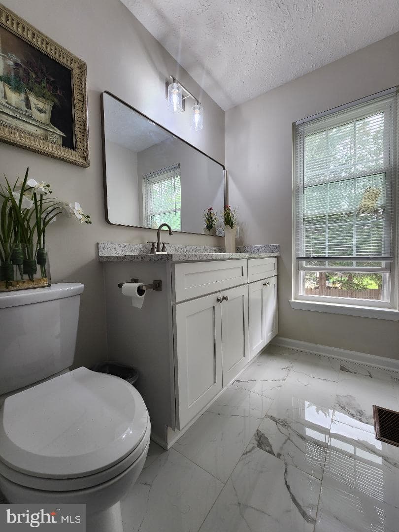 13908 Bergenfield photo 12