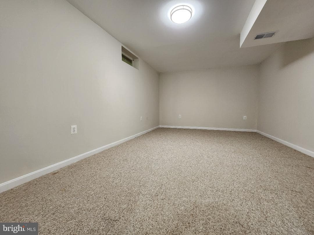 13908 Bergenfield photo 21