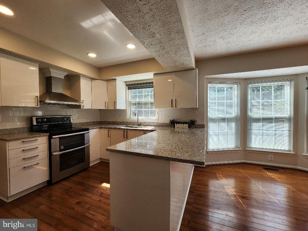 13908 Bergenfield photo 4