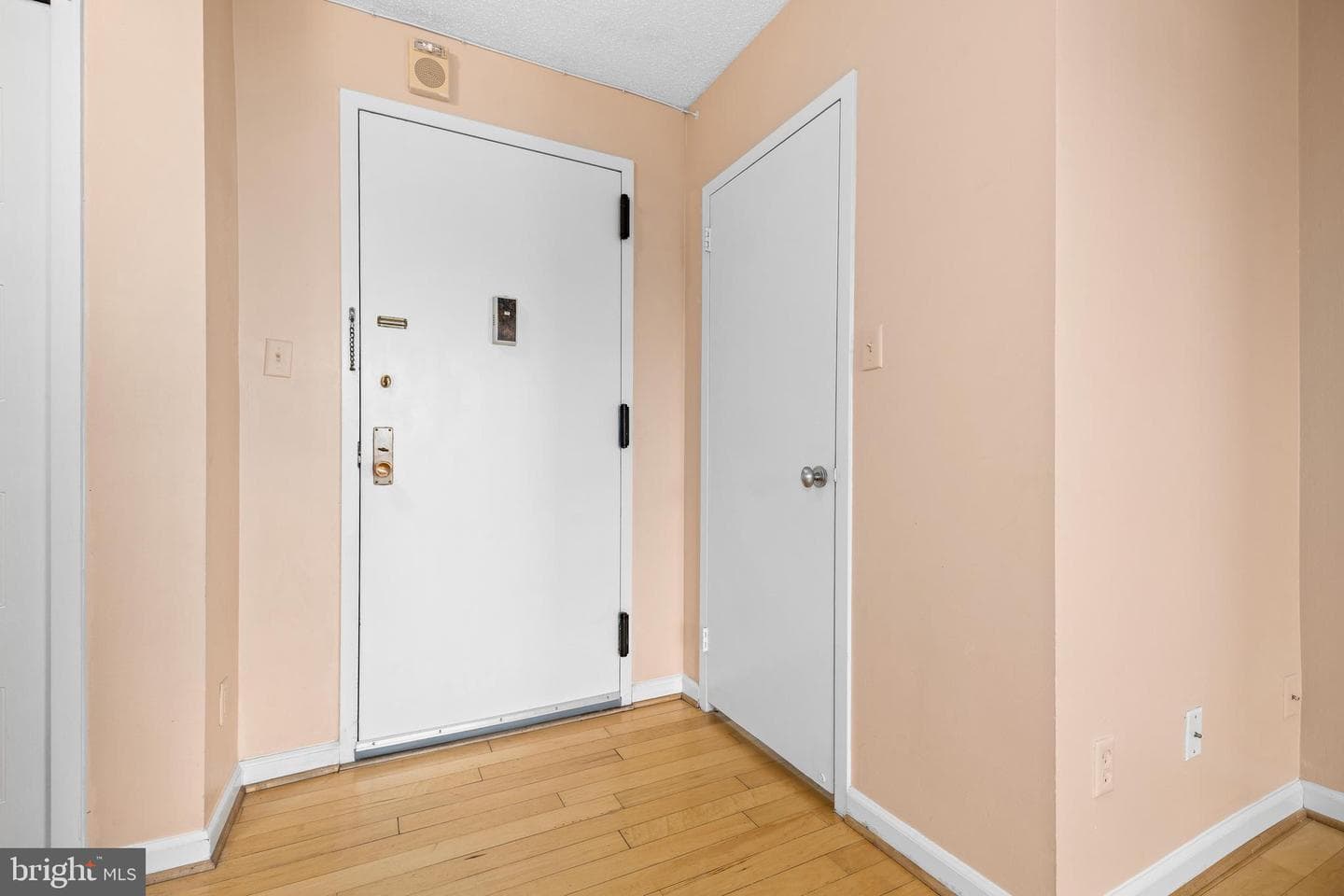 5225 Pooks Hill Road #519n photo 4