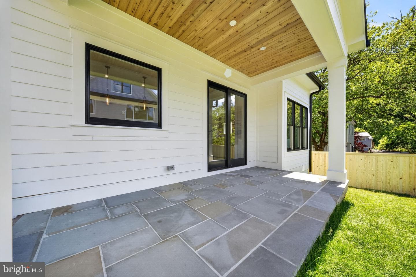 9906 Edward Avenue photo 51