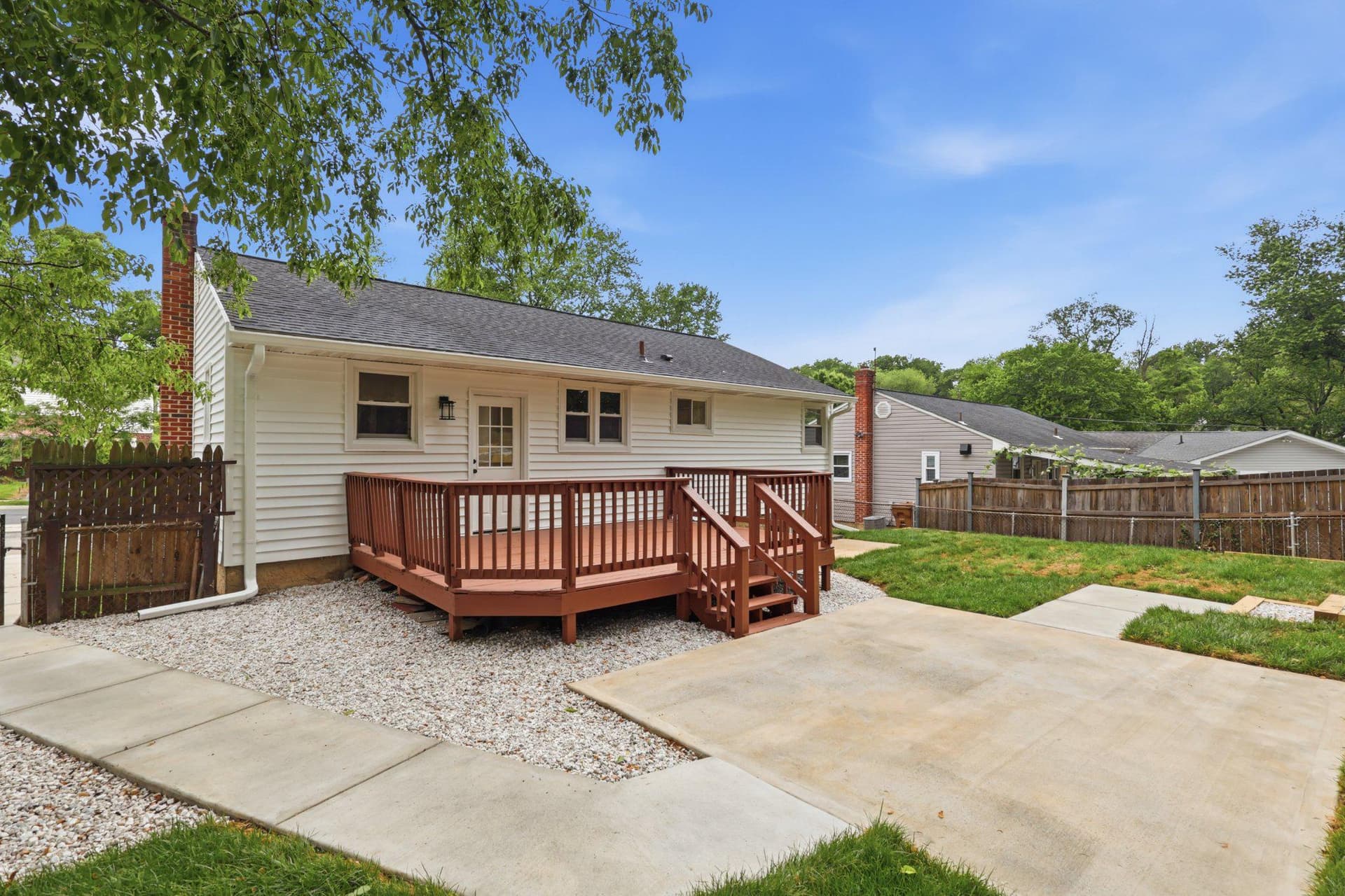 403 Carl Street photo 40