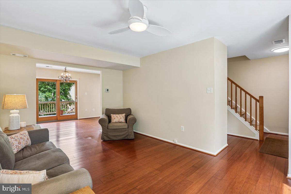 240 Watts Branch Parkway photo 6