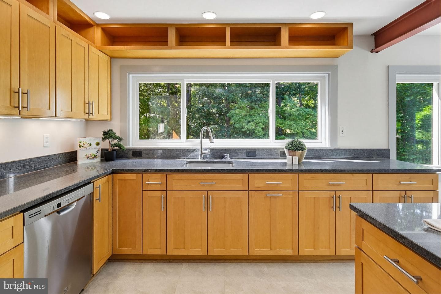 17004 Woodale Drive photo 28