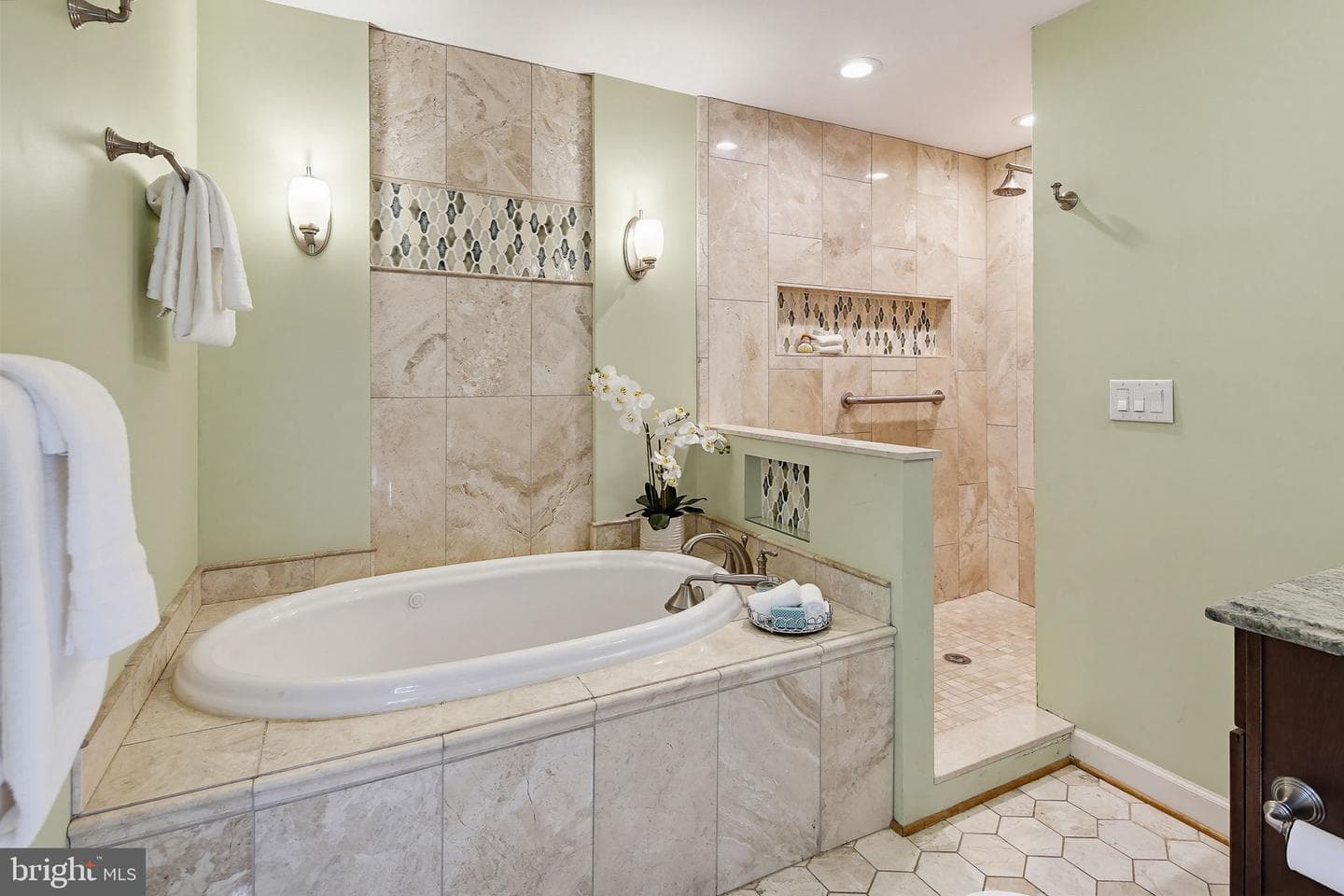 17004 Woodale Drive photo 35