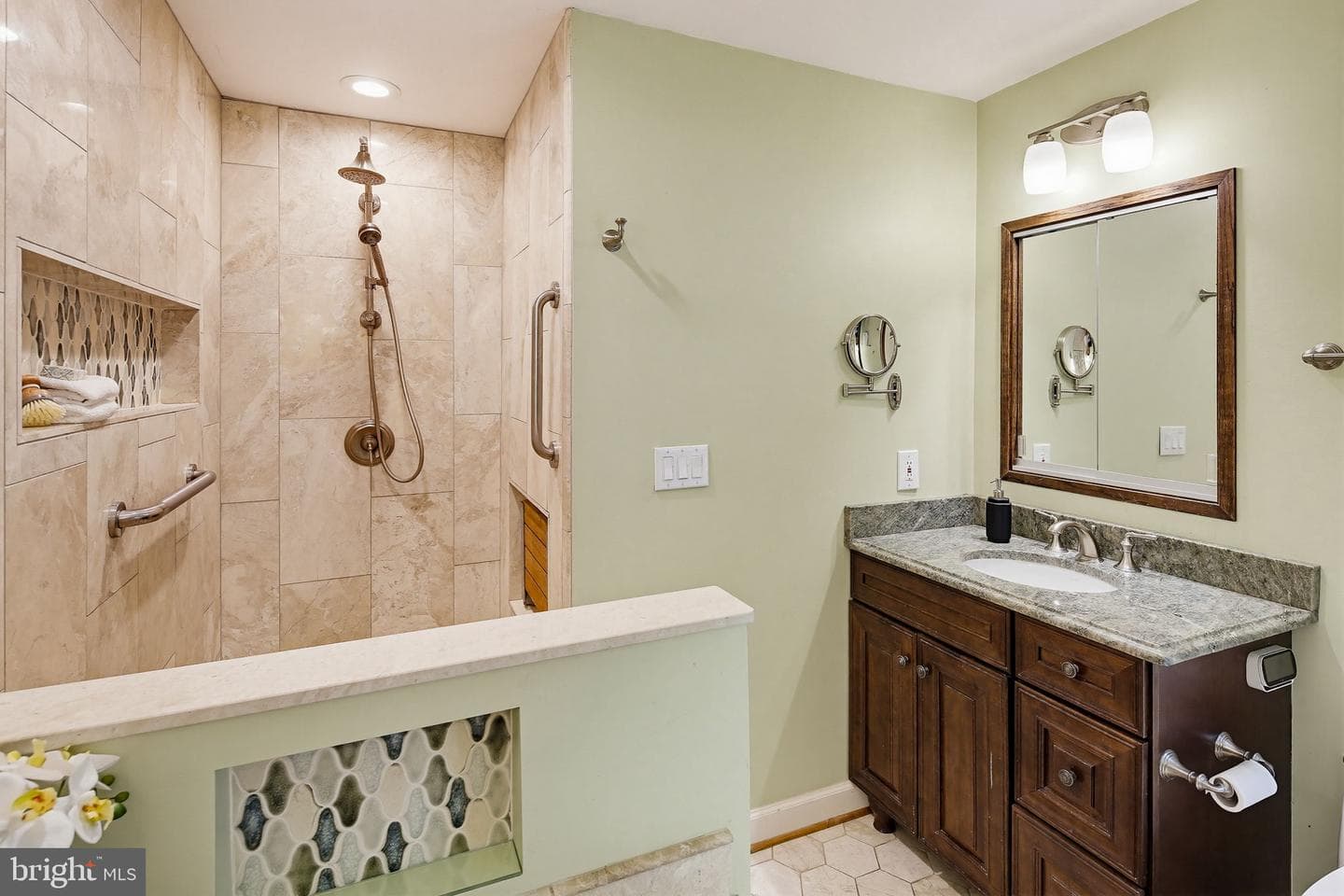 17004 Woodale Drive photo 37