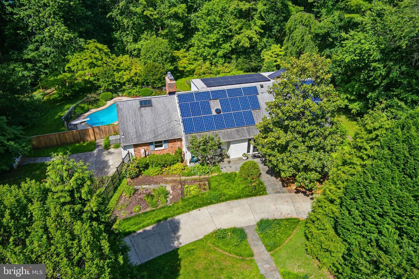 17004 Woodale Drive photo 80