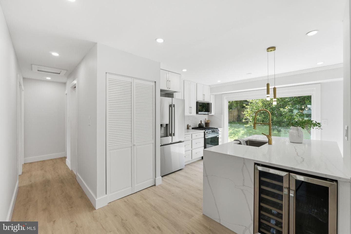 13710 Arctic Avenue photo 14