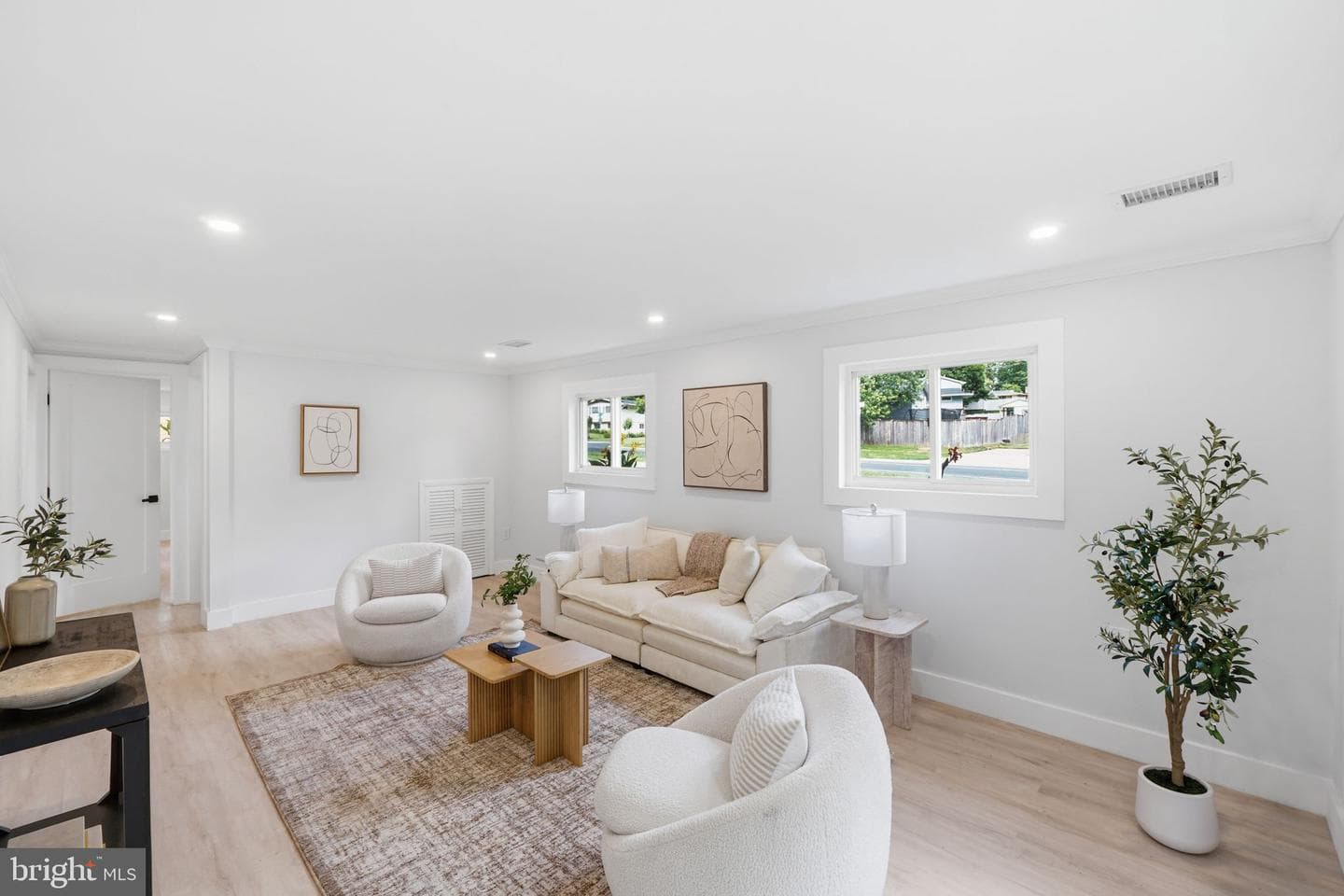 13710 Arctic Avenue photo 33