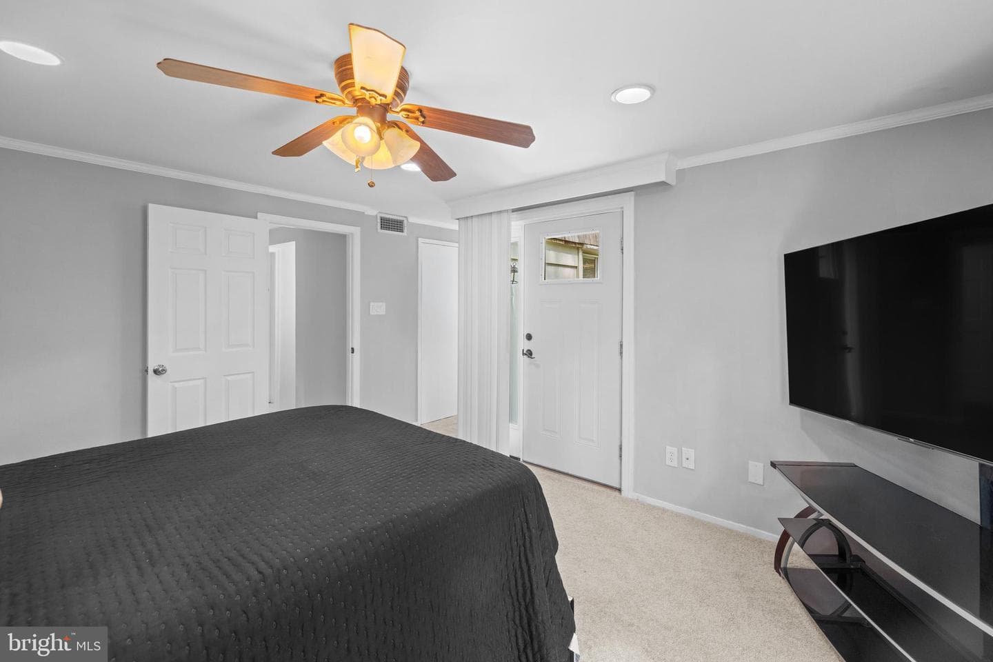 19000 Stedwick Drive photo 19