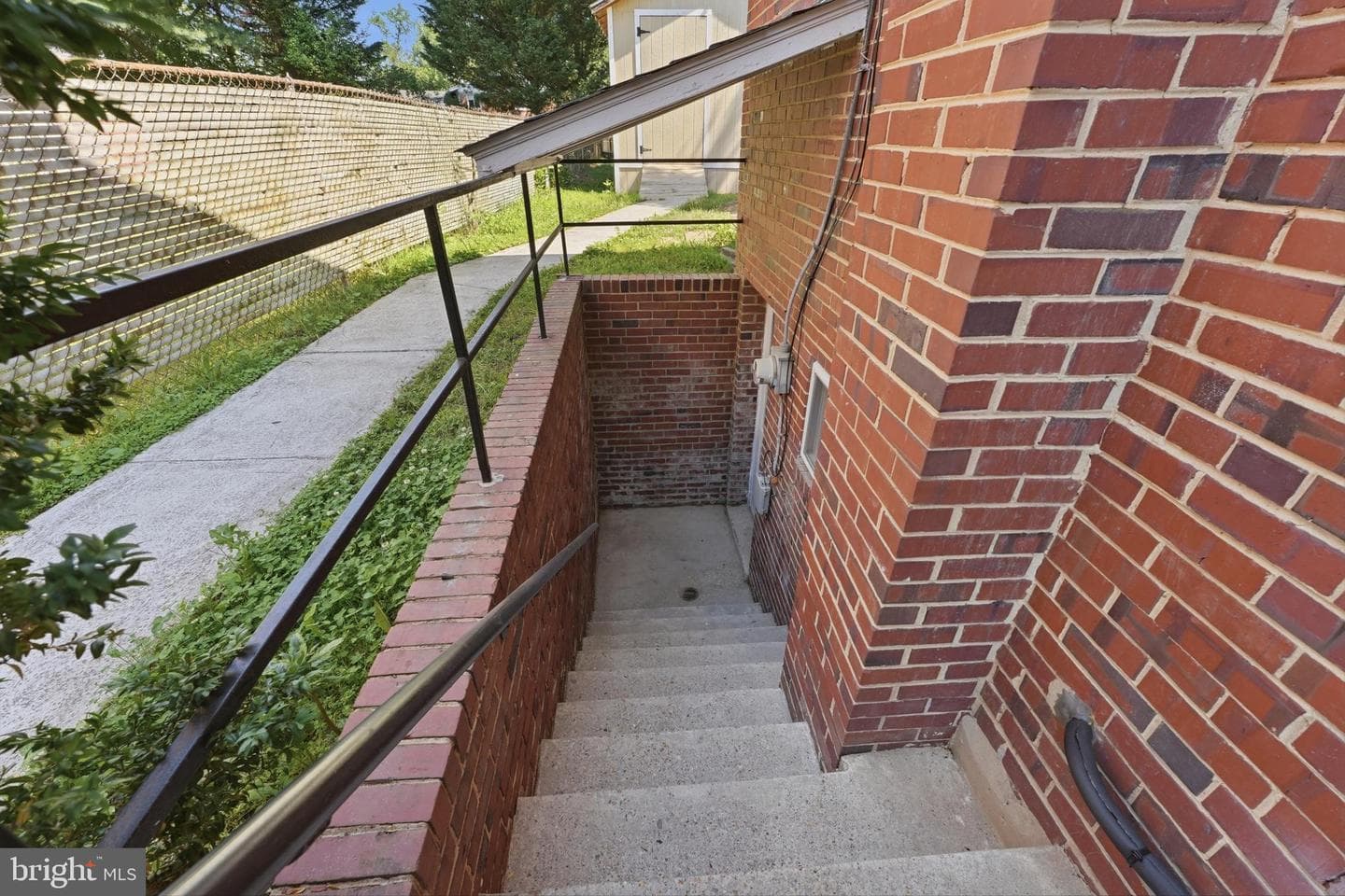 1105 Chiswell Lane photo 66