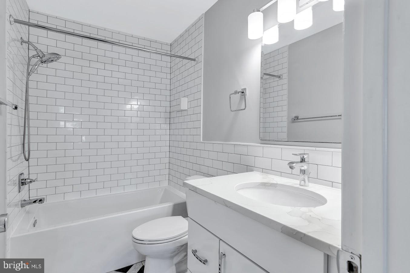 5716 Chapman Mill Drive #150 photo 21