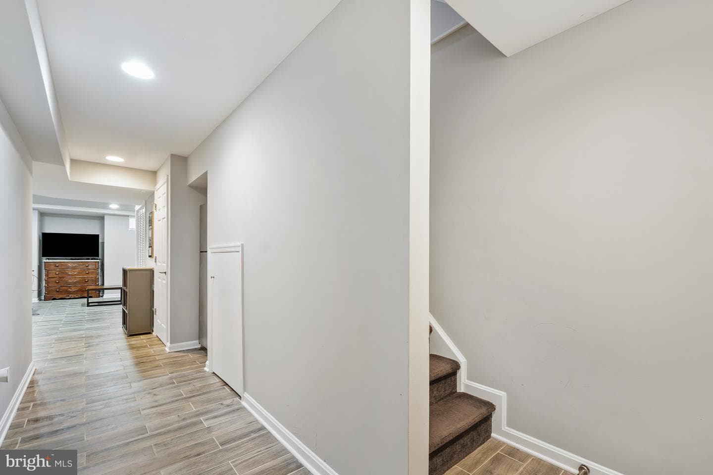 345 Chestertown Street photo 35