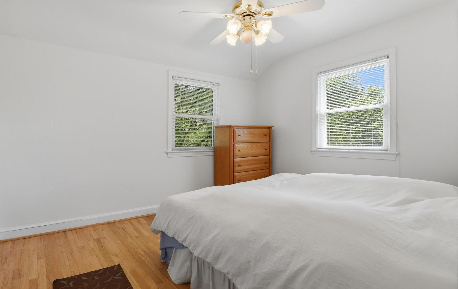 11708 Galt Avenue photo 17