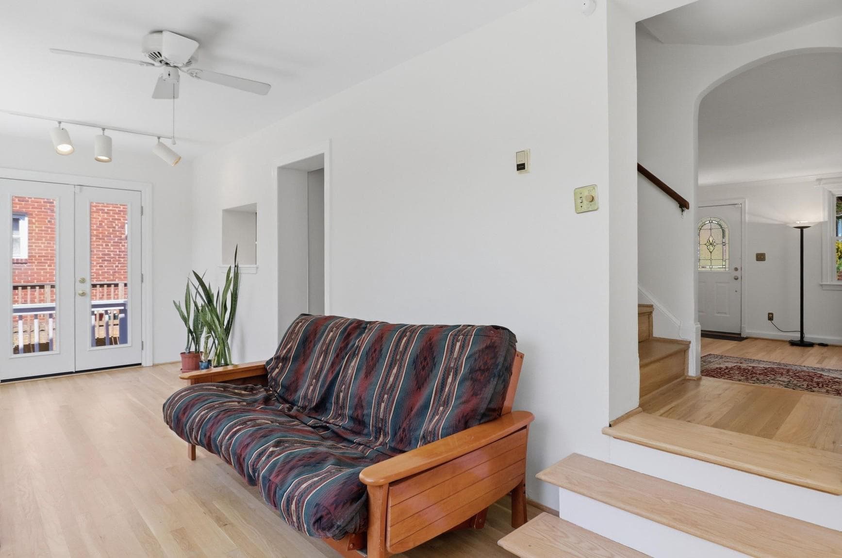 11708 Galt Avenue photo 4