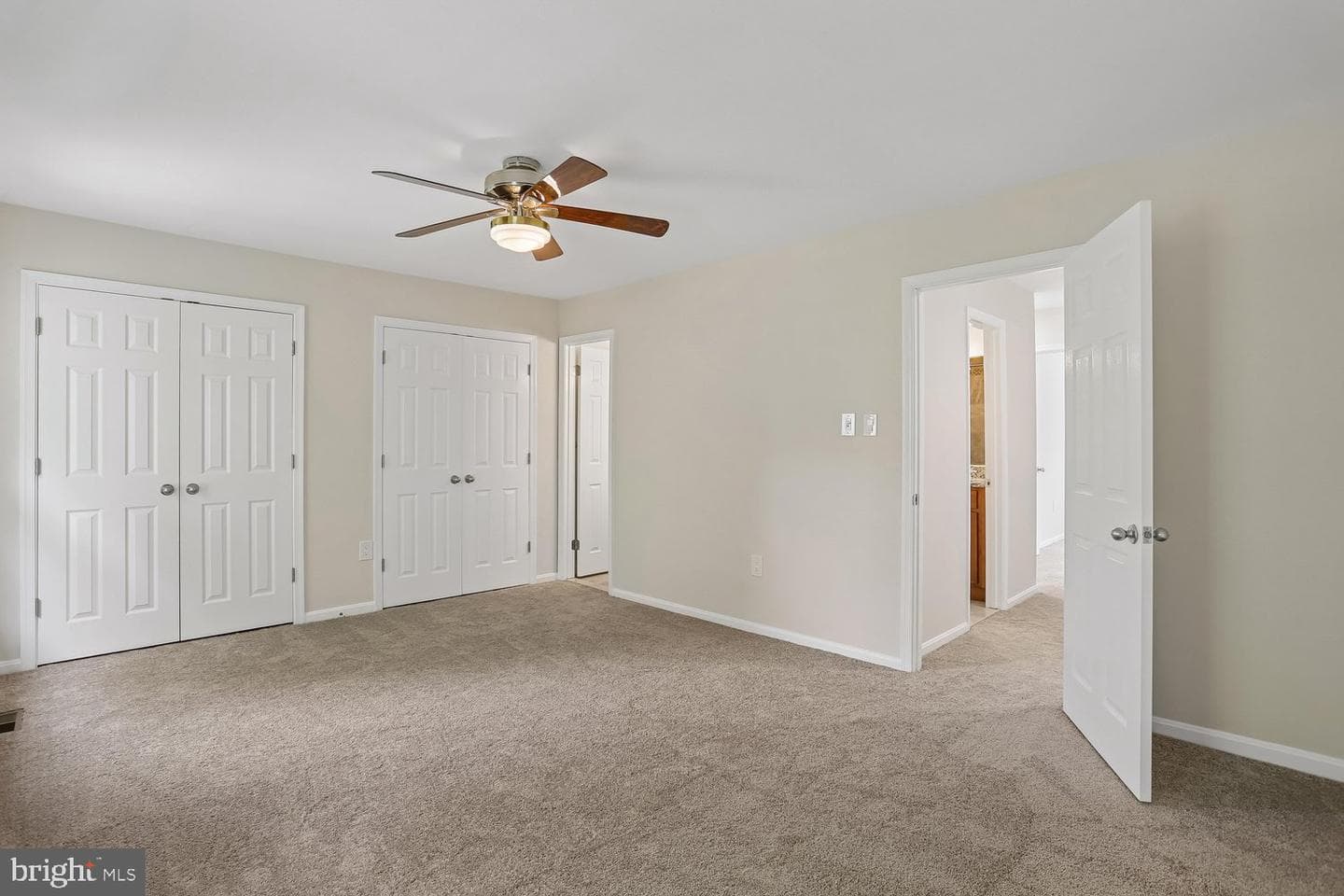 10804 Douglas Avenue photo 25