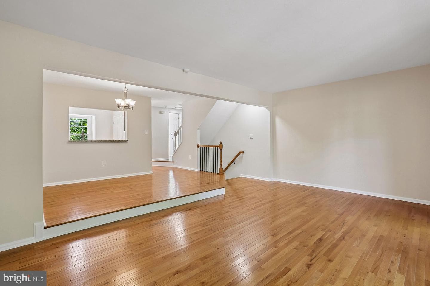 10804 Douglas Avenue photo 9