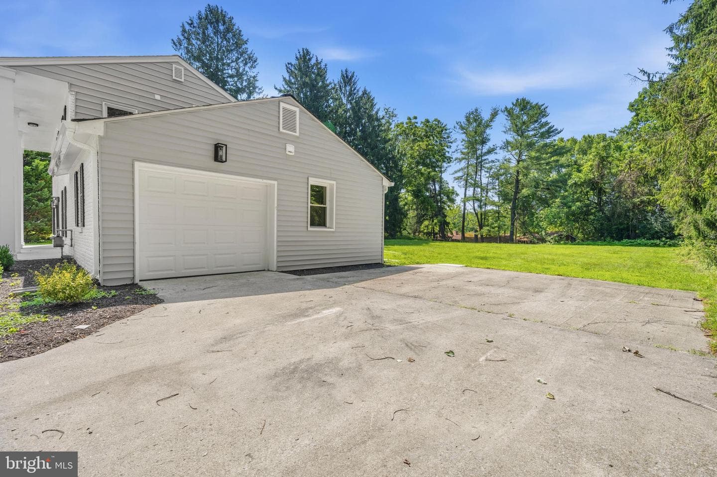 9828 Watts Branch Drive photo 44