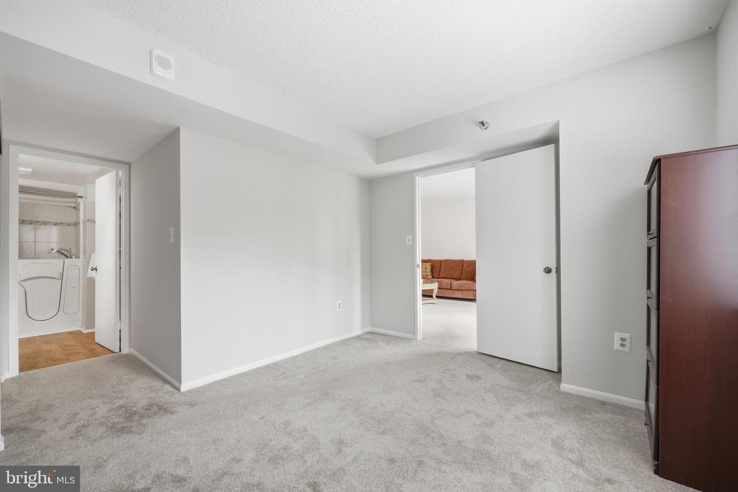 15101 Interlachen Drive #1-224 photo 24