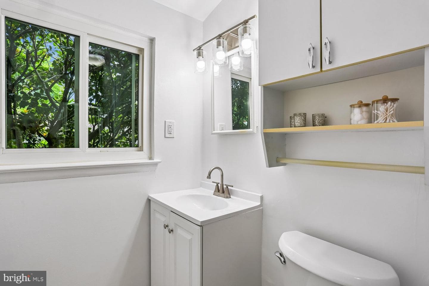 907 Hoyt Street photo 30