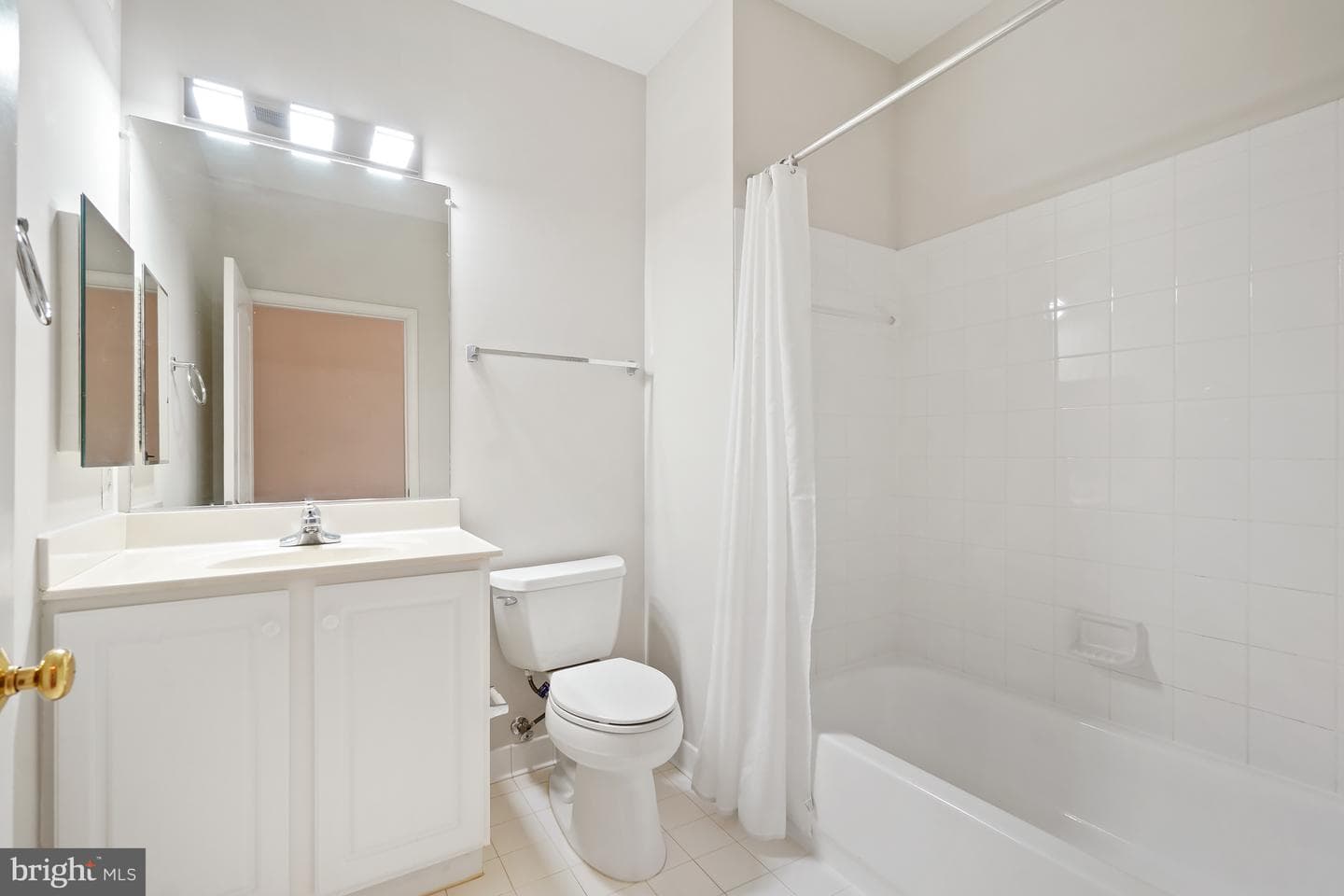 501 King Farm Boulevard #207 photo 49