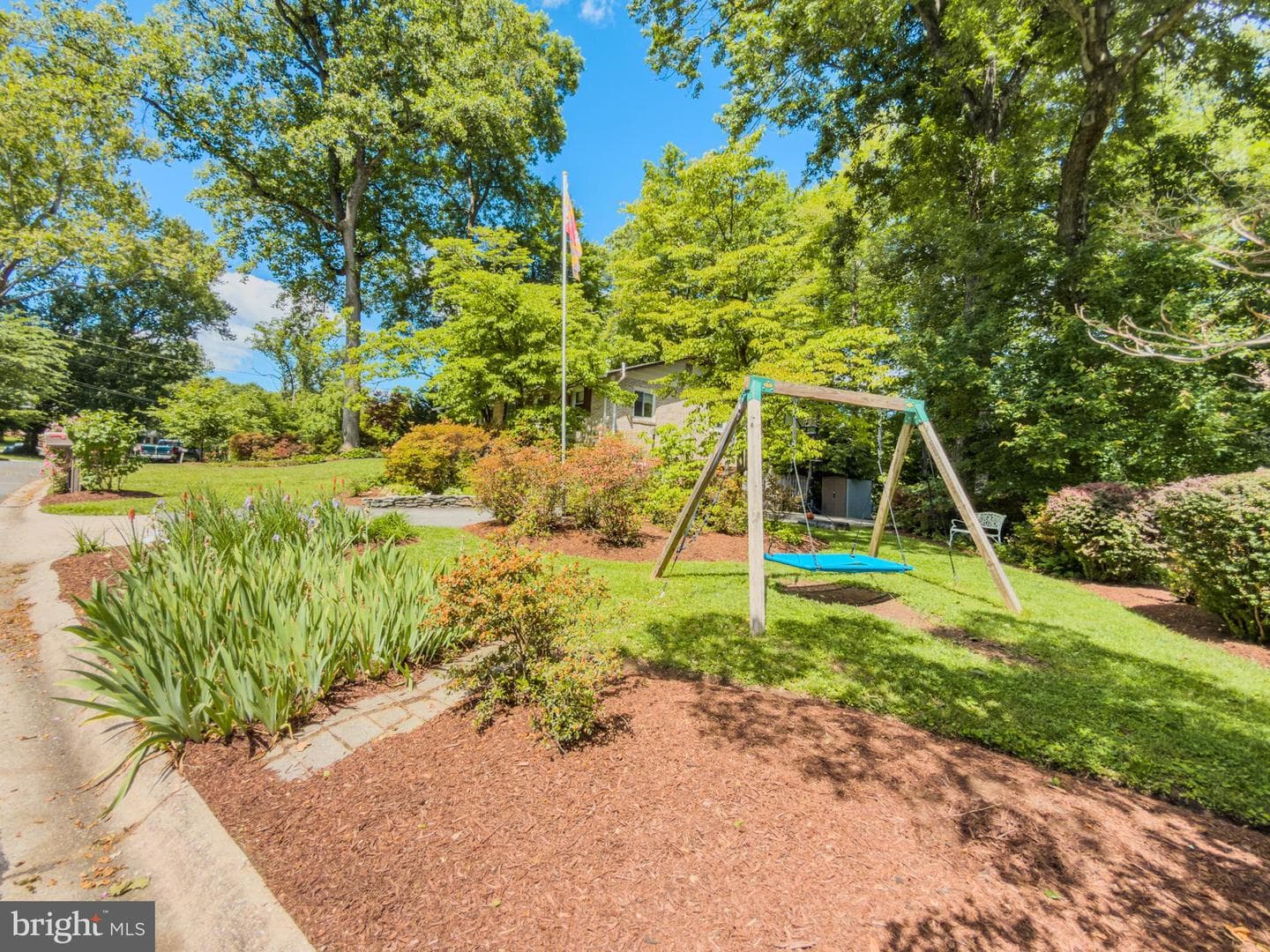 1514 Ainsley Road photo 38