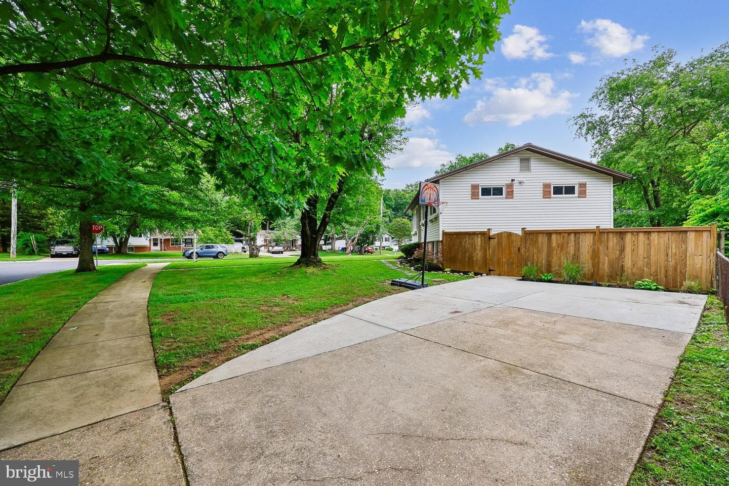4300 Marionet Street photo 6