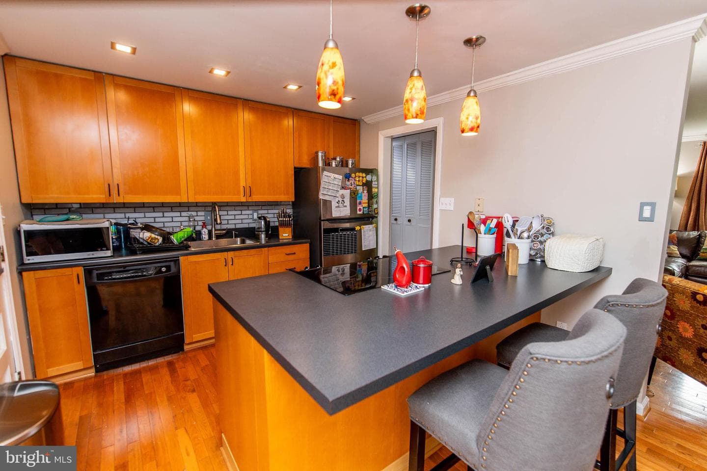 15613 Wembrough Street photo 10