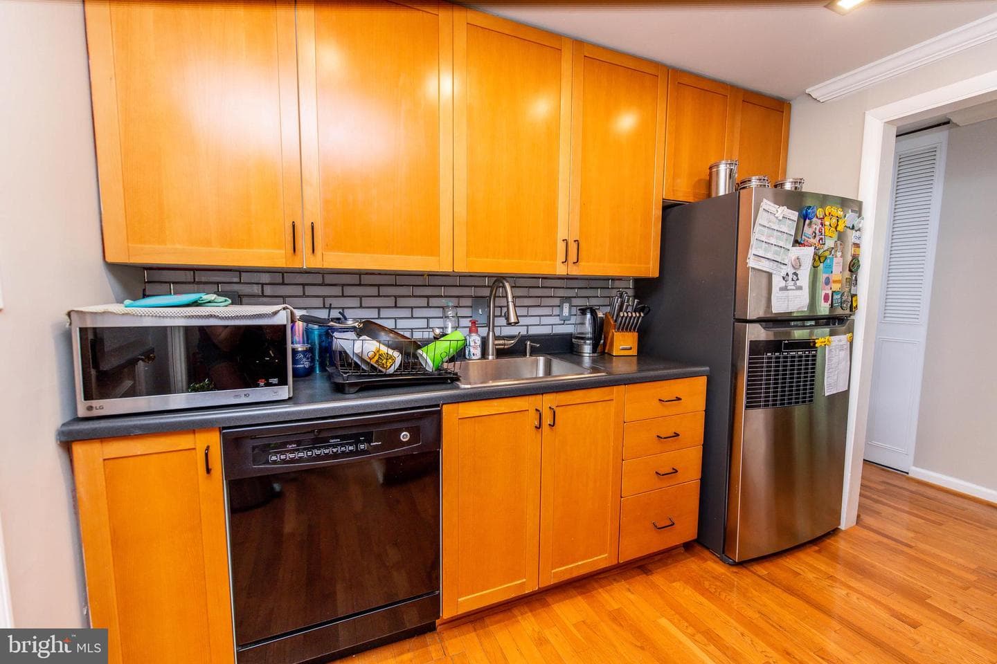 15613 Wembrough Street photo 13