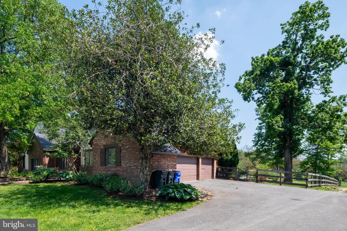 120 Ashton Oaks Court photo 4