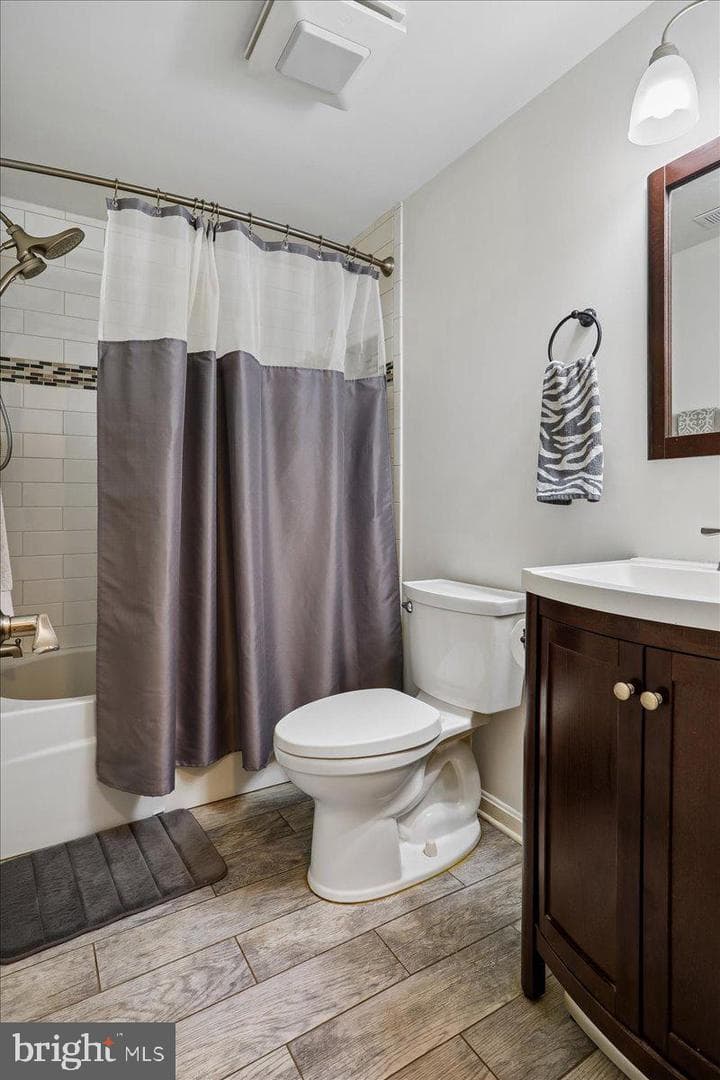 23920 Janbeall Court photo 16