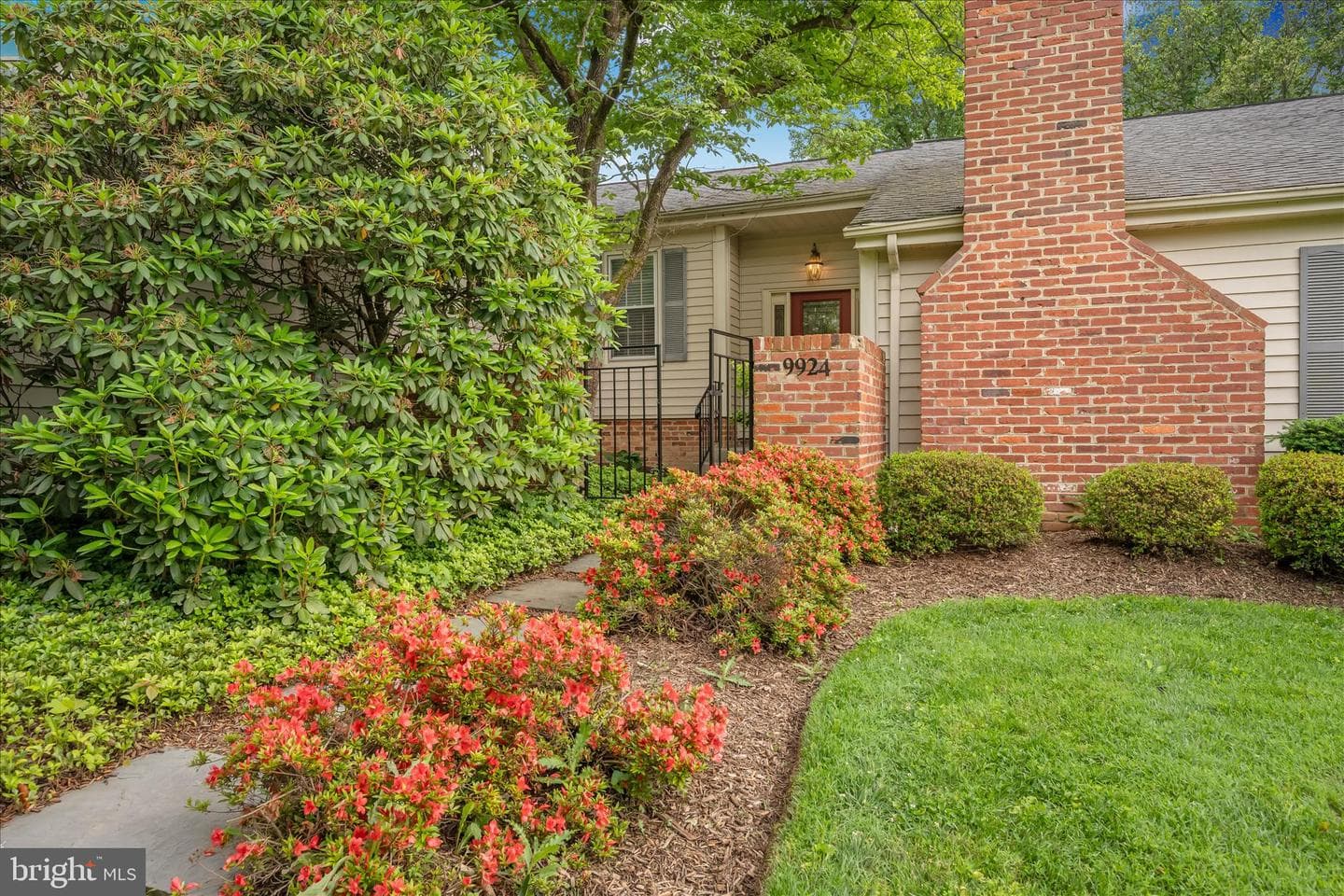 9924 Shrewsbury Court photo 3