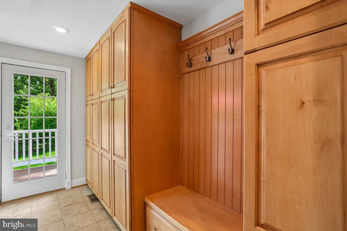 14404 Kings Grant Street photo 12