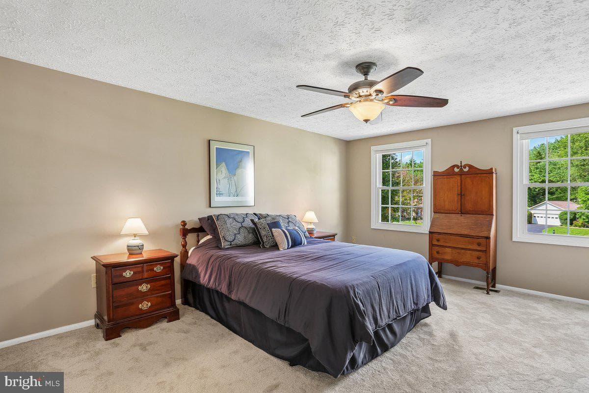 14404 Kings Grant Street photo 22