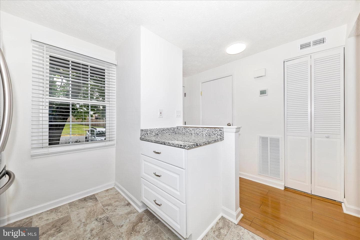 19453 Breezedale Lane photo 9