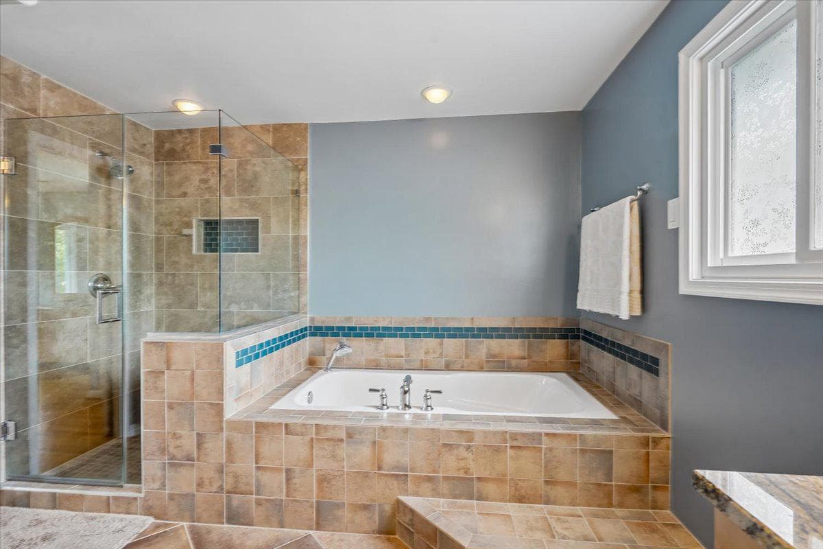 5117 Wickett Terrace photo 32