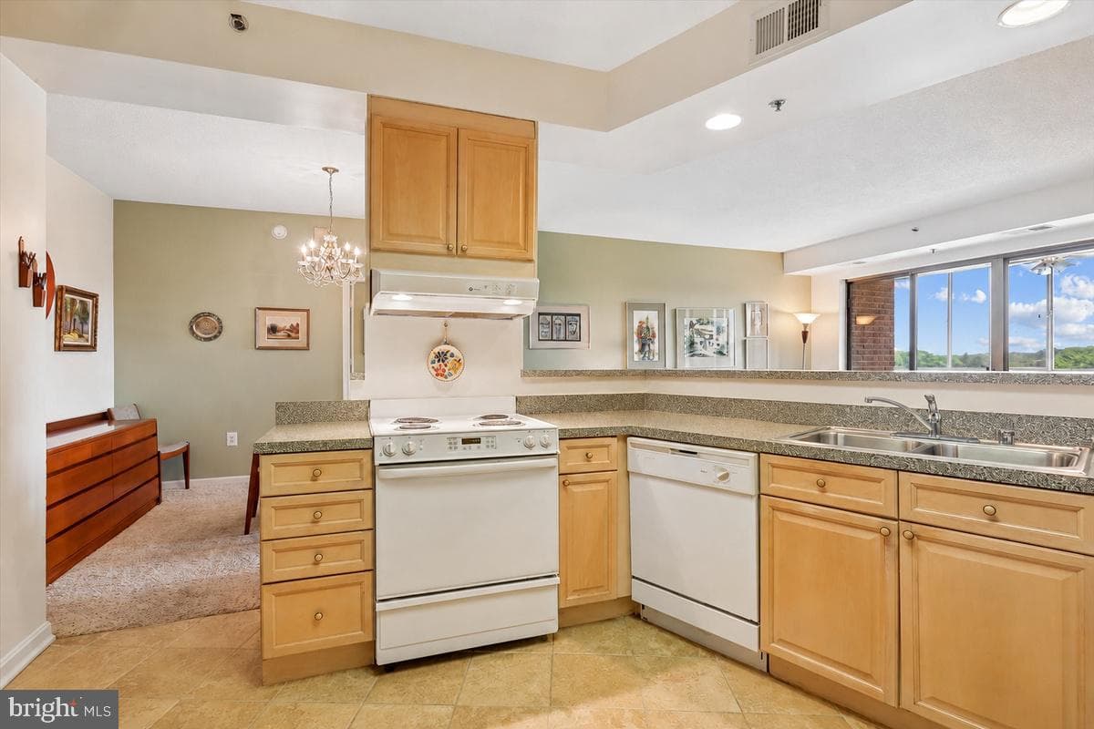3200 N Leisure World Boulevard #712 photo 4
