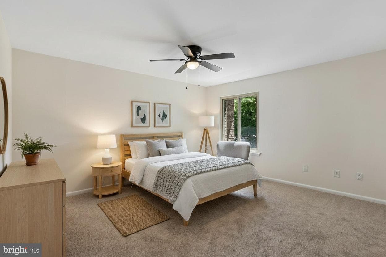 12234 Greenleaf Avenue photo 19