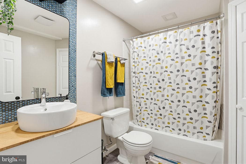 8 Bouldercrest Court photo 37