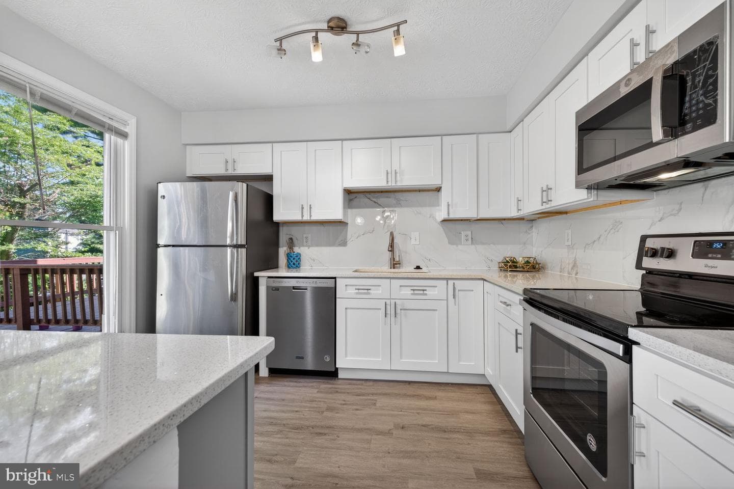 805 Bayridge Drive photo 6