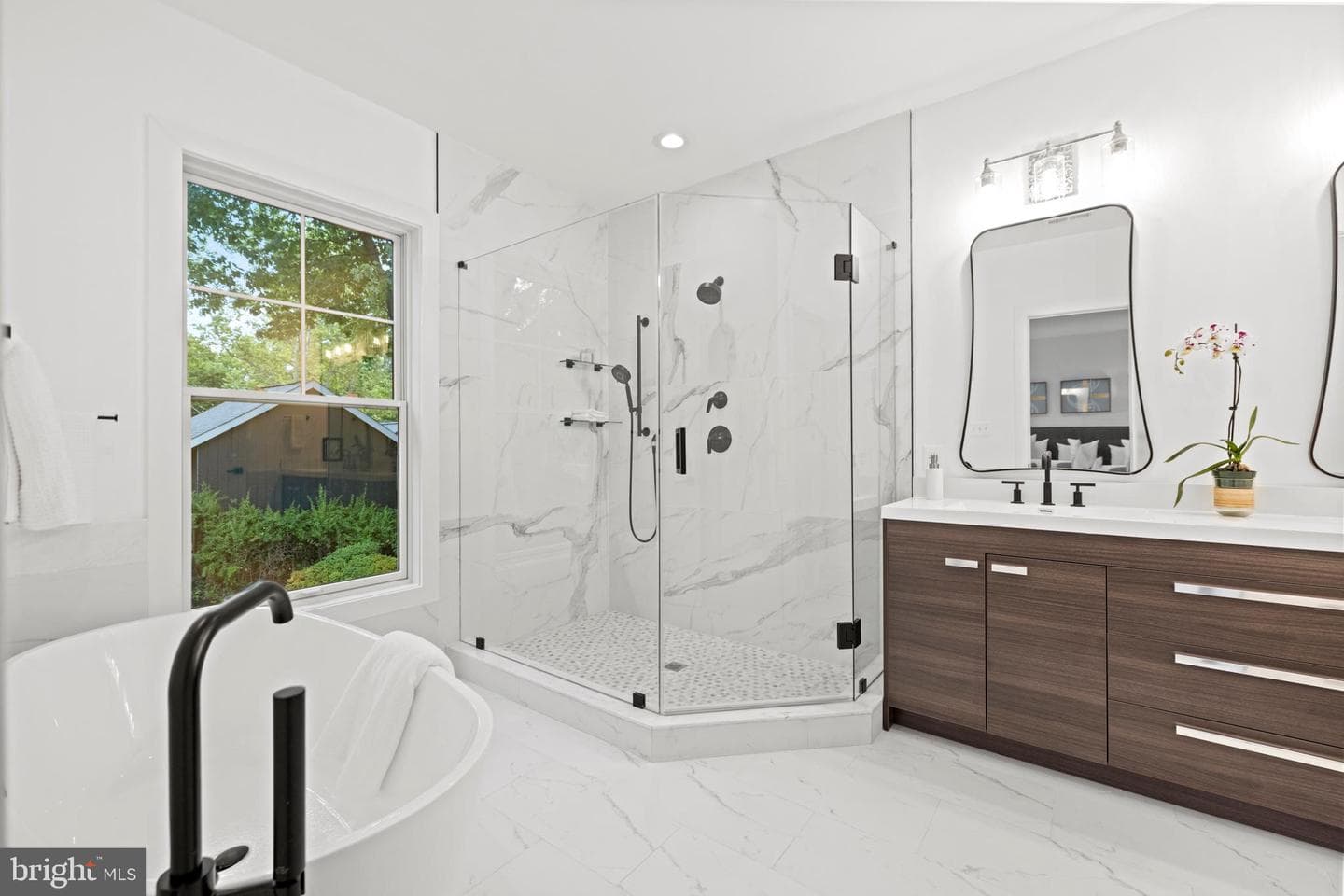 8609 Woodbrook Lane photo 26