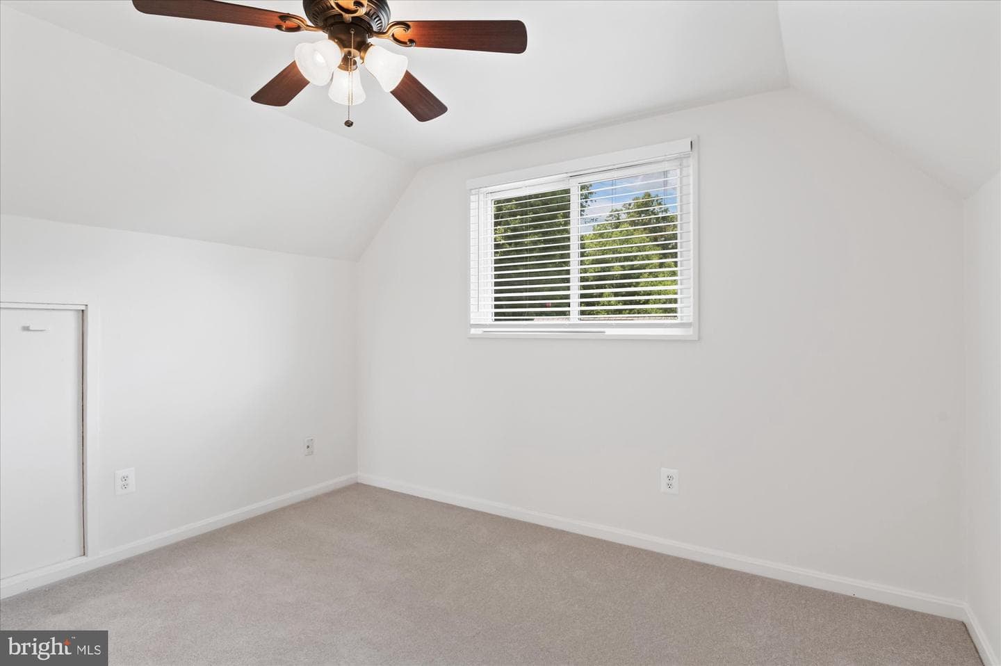 11414 Schuylkill Road photo 27