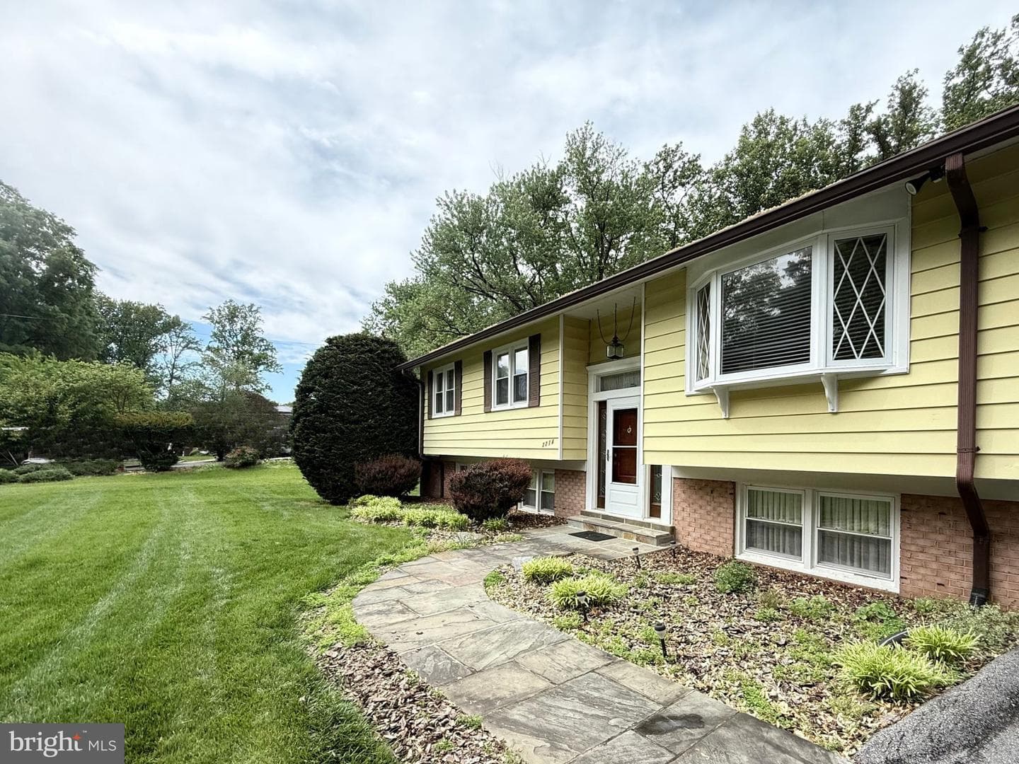 2214 Musgrove Road photo 3