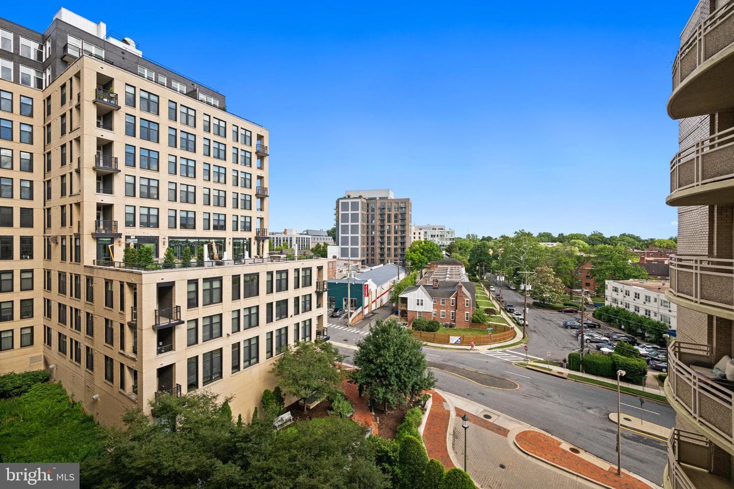 7111 Woodmont Avenue #709 photo 24