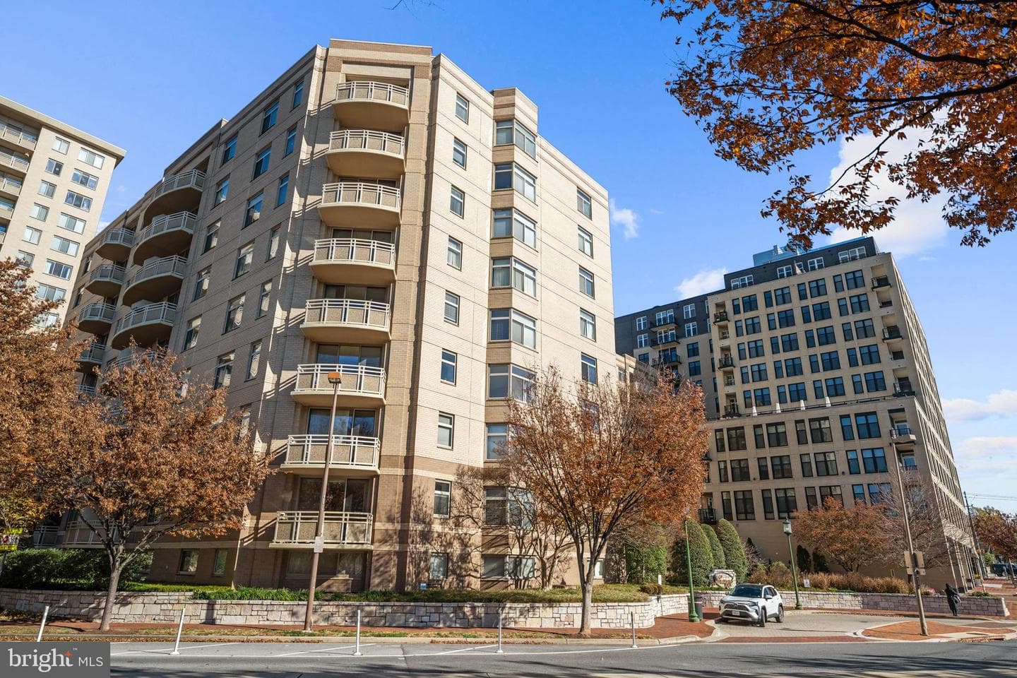7111 Woodmont Avenue #709 photo 53