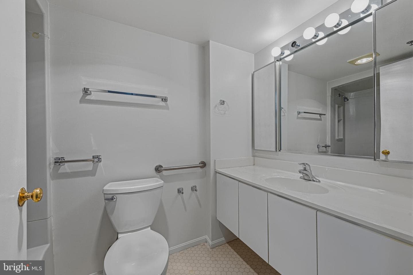 3330 N Leisure World Blvd # 5-102 photo 28