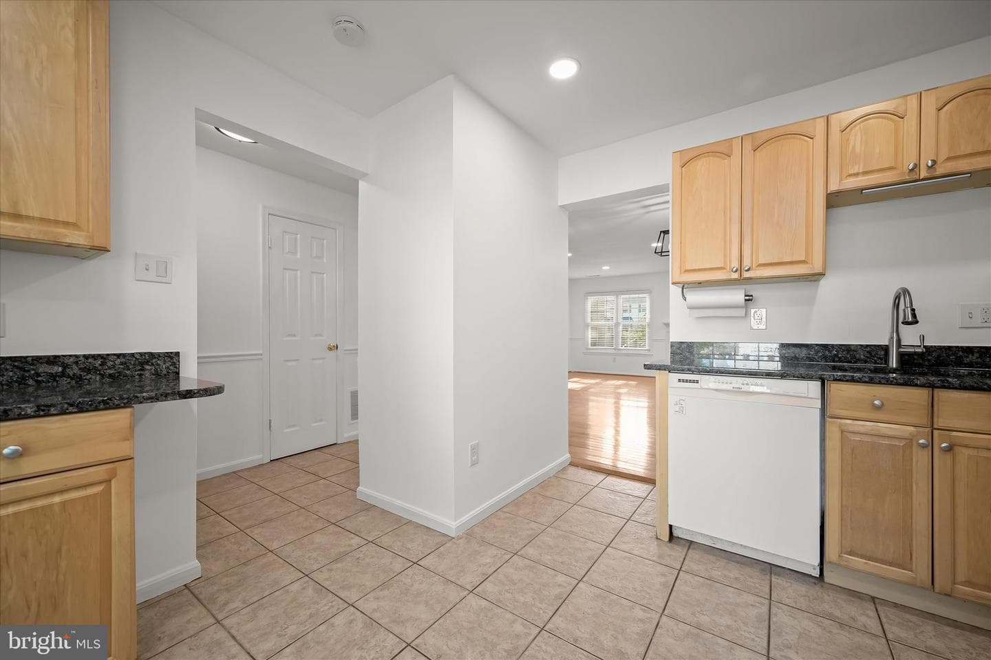 148 Barnsfield Court #204 photo 8
